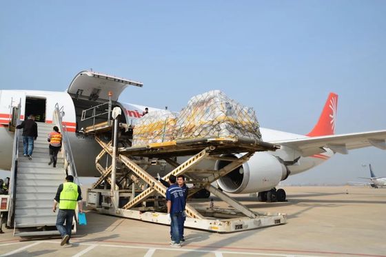 De snelle Internationale Luchtvrachtdienst China aan Singapore